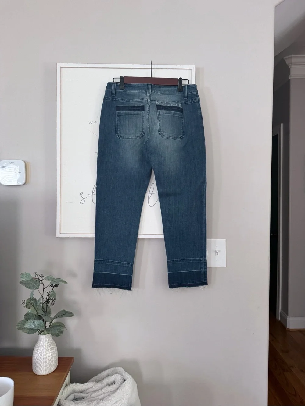 Michael KORS Raw Hem Edge Two Tone Cropped Denim Blue Jeans Distressed Size 2